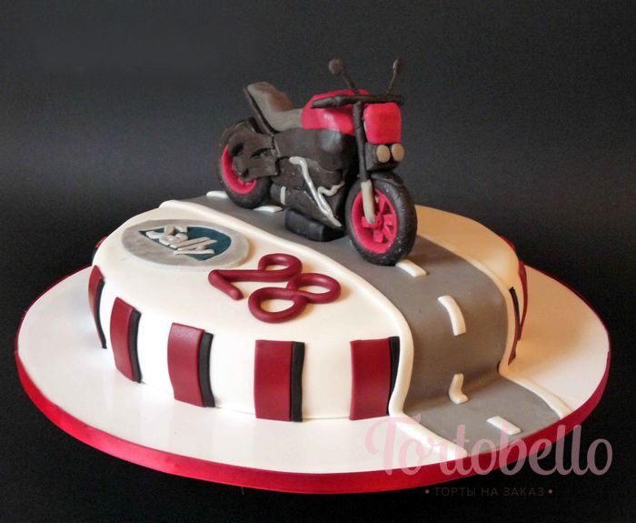 Прямоугольные торты с мотоциклами